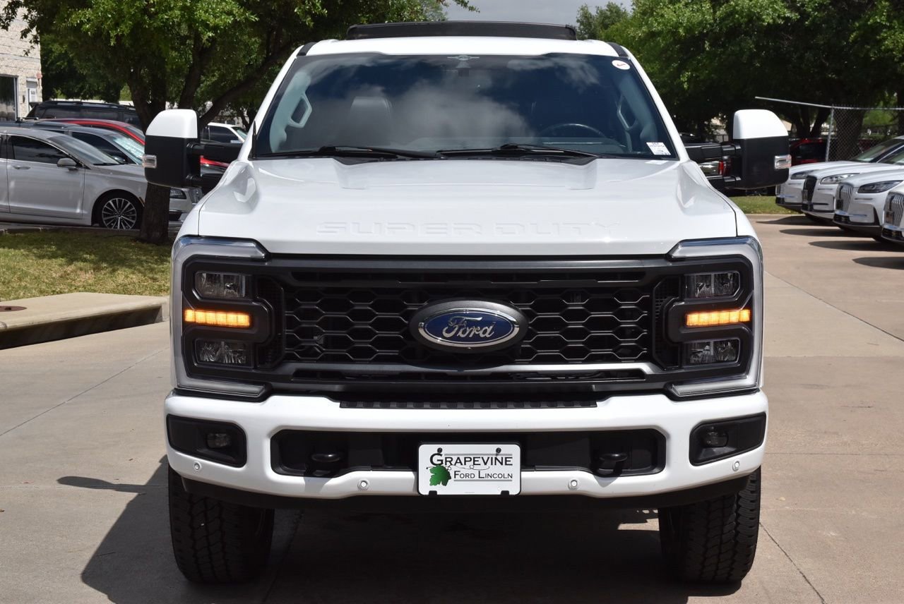 Used 2023 Ford F250 Lariat w/ Lariat Ultimate Package AWD/4WD image 3