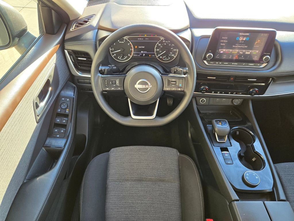 Used 2022 Nissan Rogue SV image 8