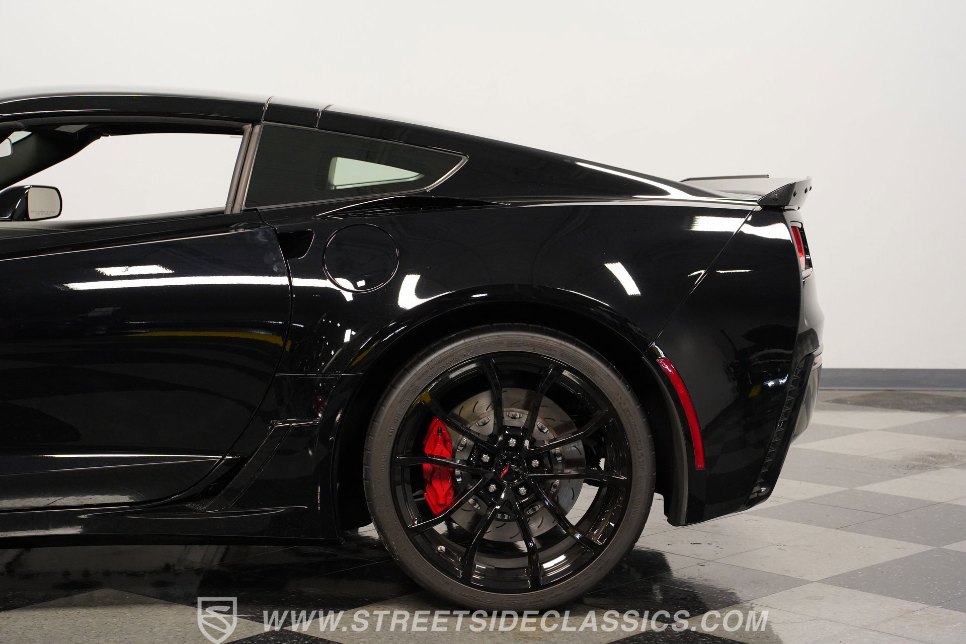 Used 2019 Chevrolet Corvette Grand Sport w/ Battery Protection Package image 24
