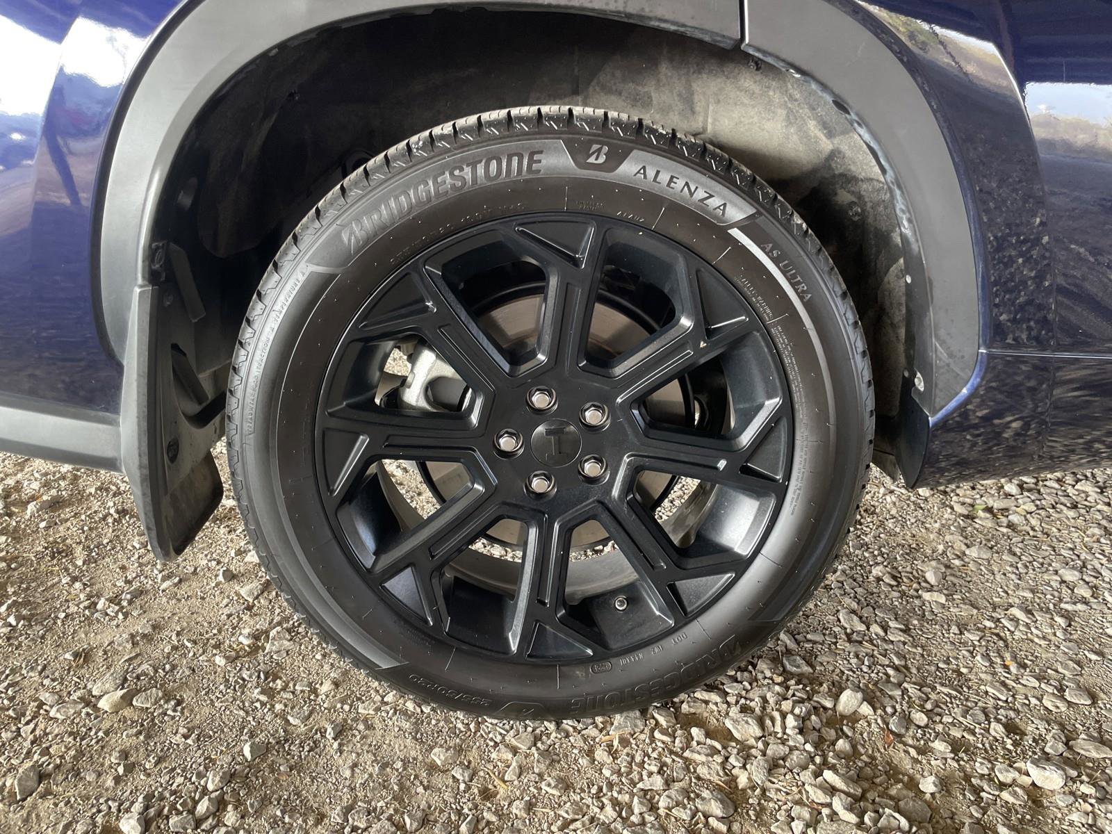 Used 2023 Toyota Highlander LE image 47