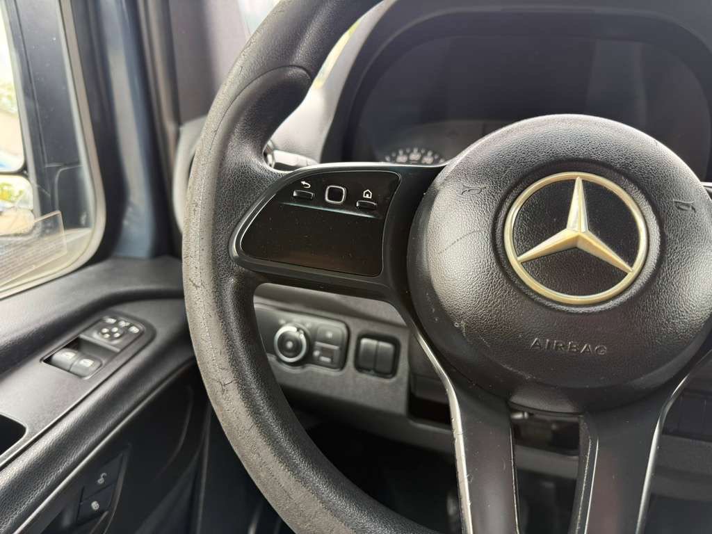 Used 2019 Mercedes-Benz Sprinter 170 image 8