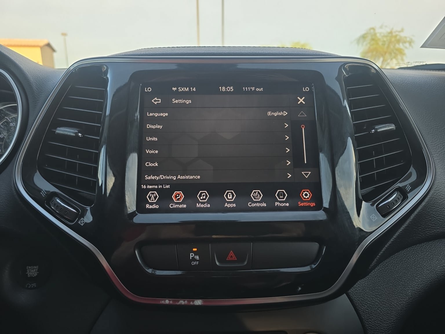 Used 2019 Jeep Cherokee Limited FWD image 21