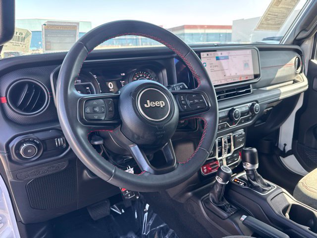 Used 2024 Jeep Wrangler Unlimited Rubicon AWD/4WD image 15