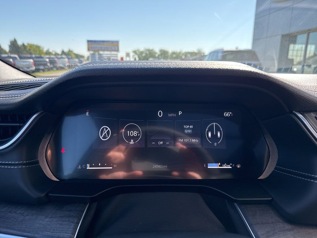 Used 2024 Jeep Grand Cherokee L Limited w/ Luxury Tech Group II image 21