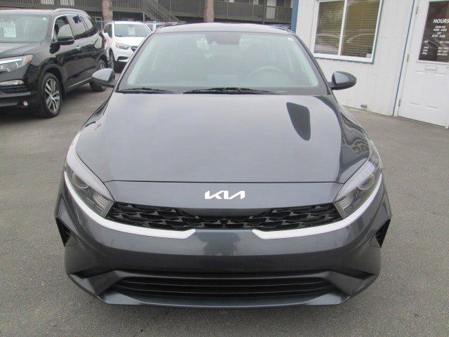 Used 2023 Kia Forte LXS FWD image 2