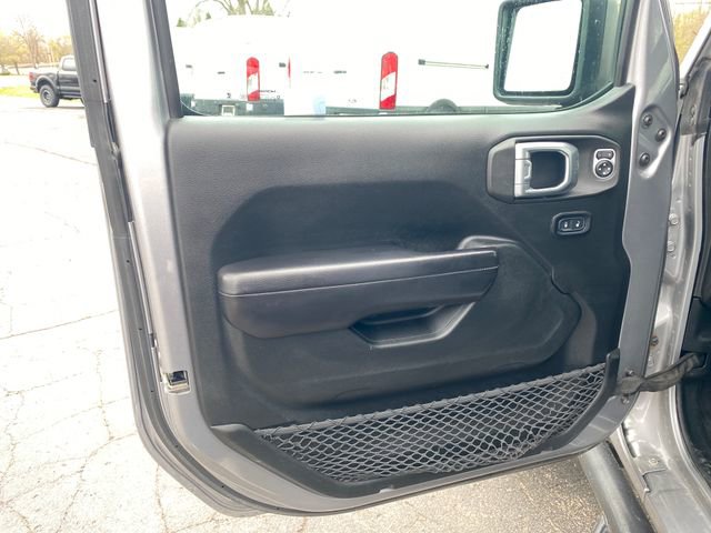 Used 2020 Jeep Gladiator Sport w/ Quick Order Package 24S AWD/4WD image 17