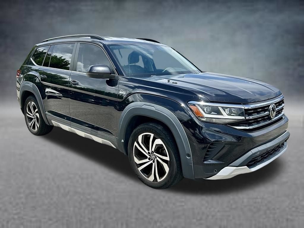 Used 2021 Volkswagen Atlas SE w/ Towing Package FWD image 3
