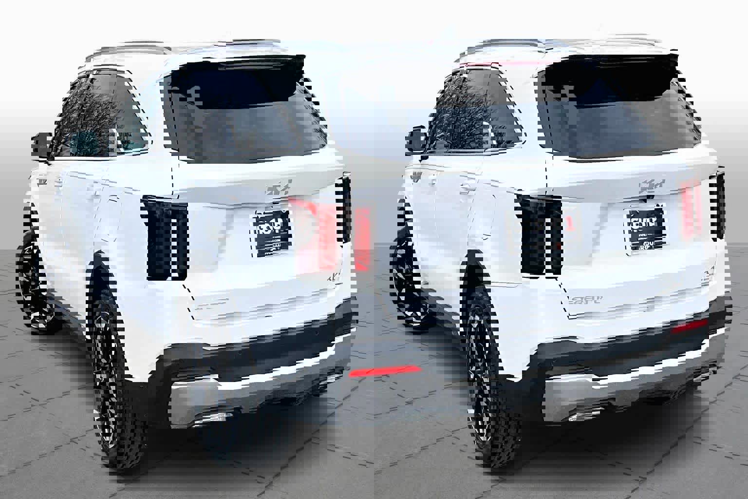 Used 2024 Kia Sorento EX w/ Panoramic Sunroof Package image 10