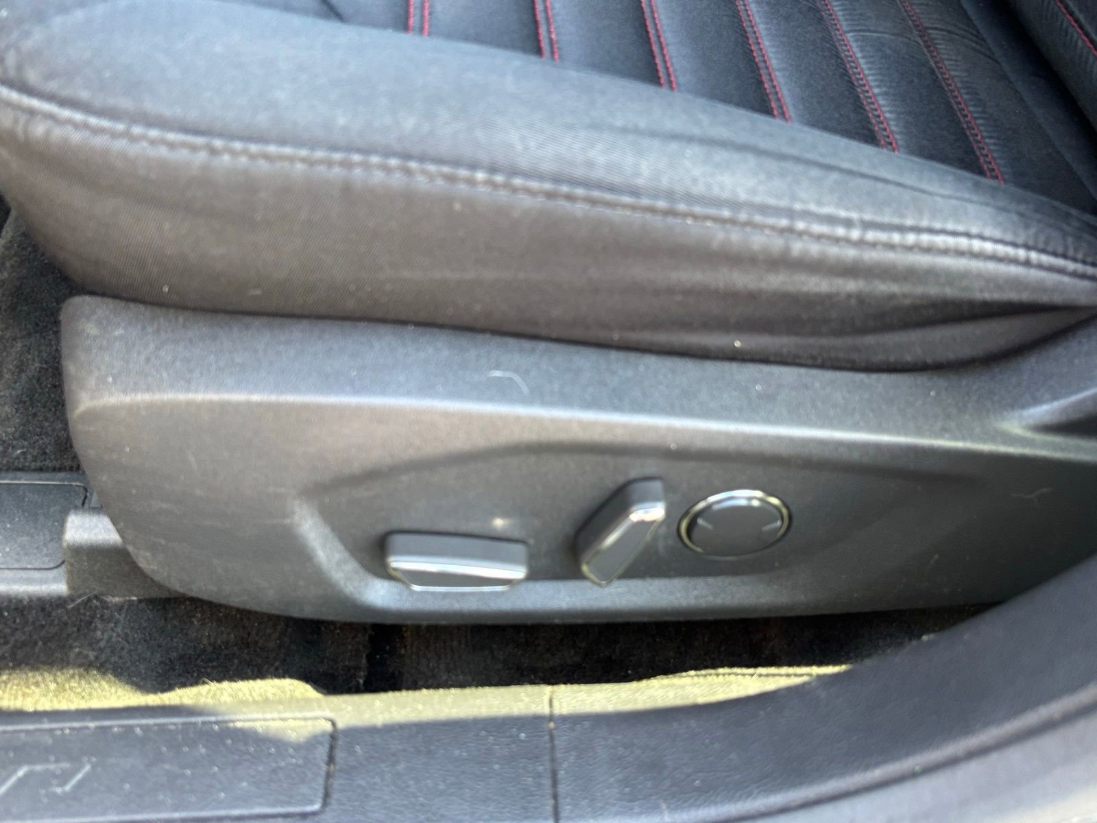 Used 2016 Ford Fusion SE w/ Equipment Group 201A image 20