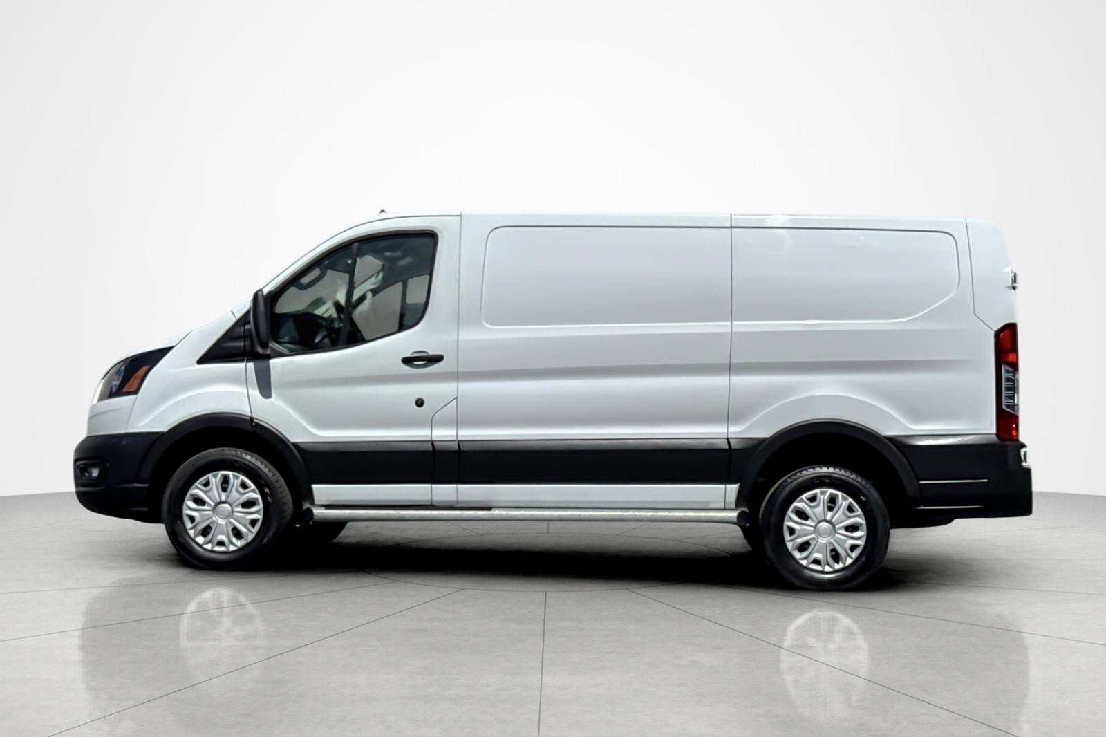 Used 2024 Ford Transit 250 Low Roof w/ Exterior Upgrade Package image 2