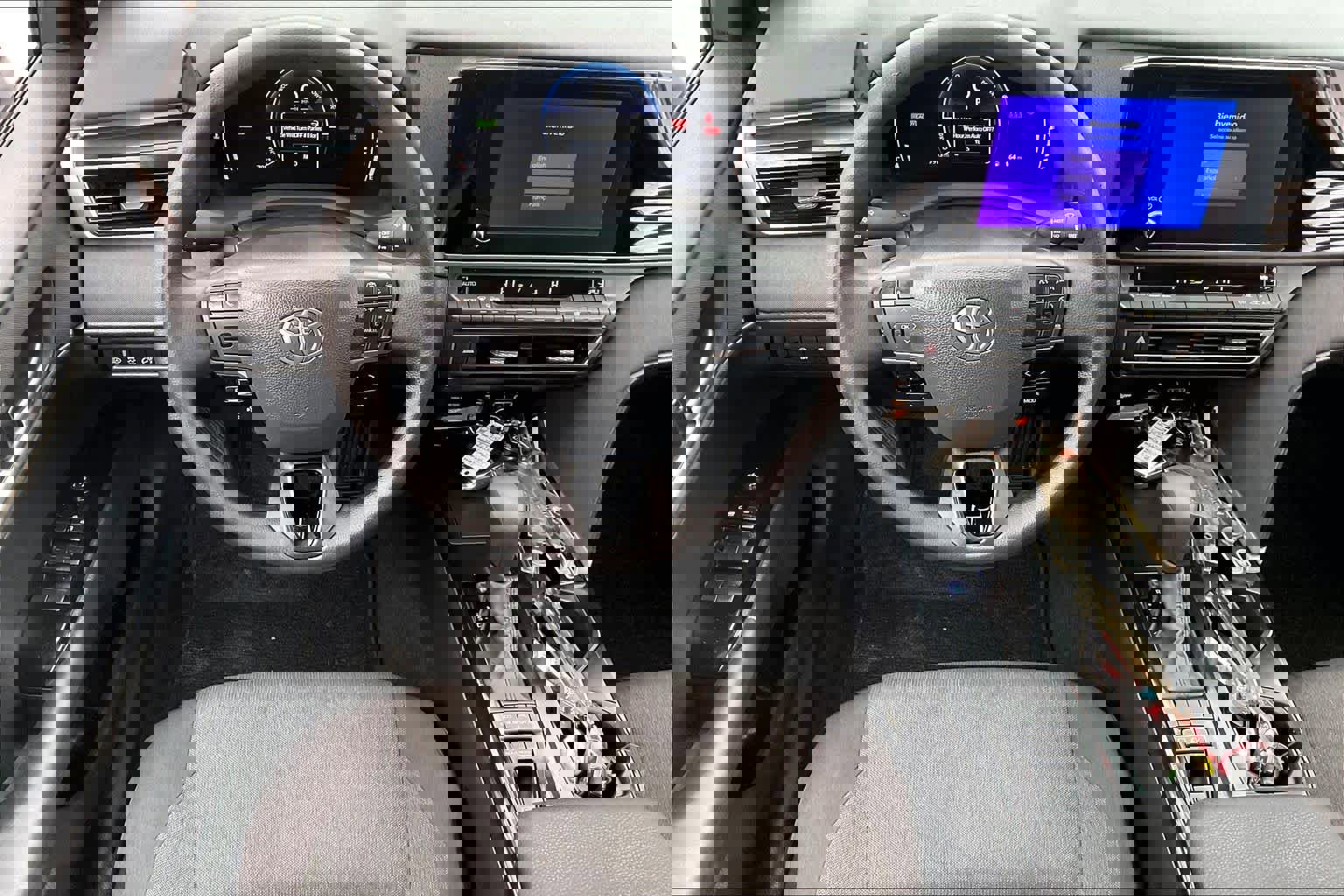 Used 2025 Toyota Camry LE w/ Convenience Package image 6