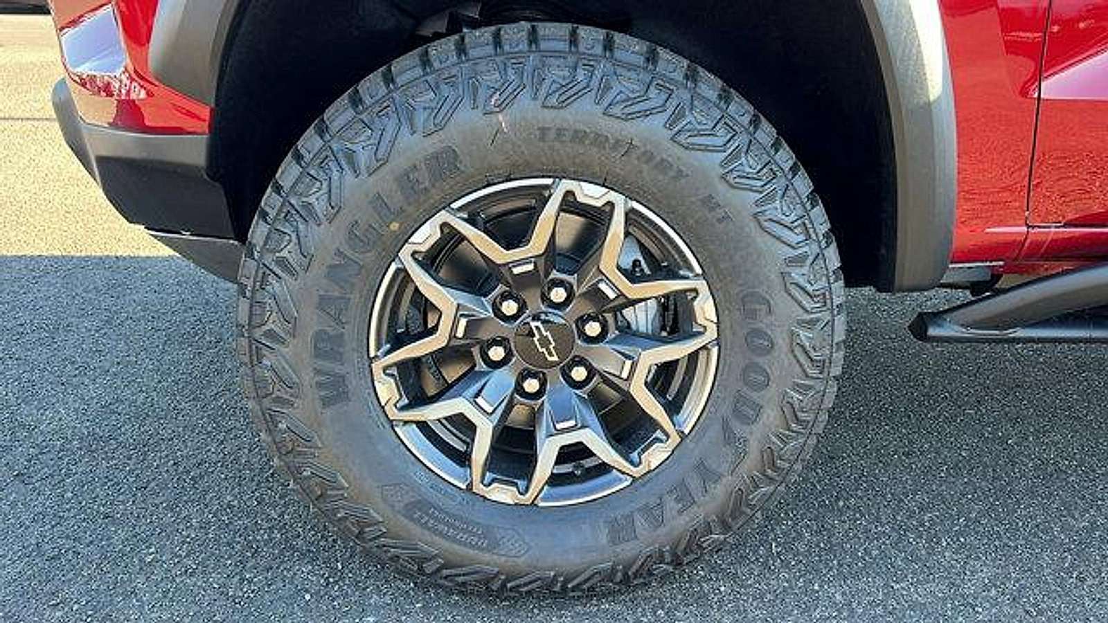 New 2026 Chevrolet Colorado ZR2 w/ Technology Package image 11