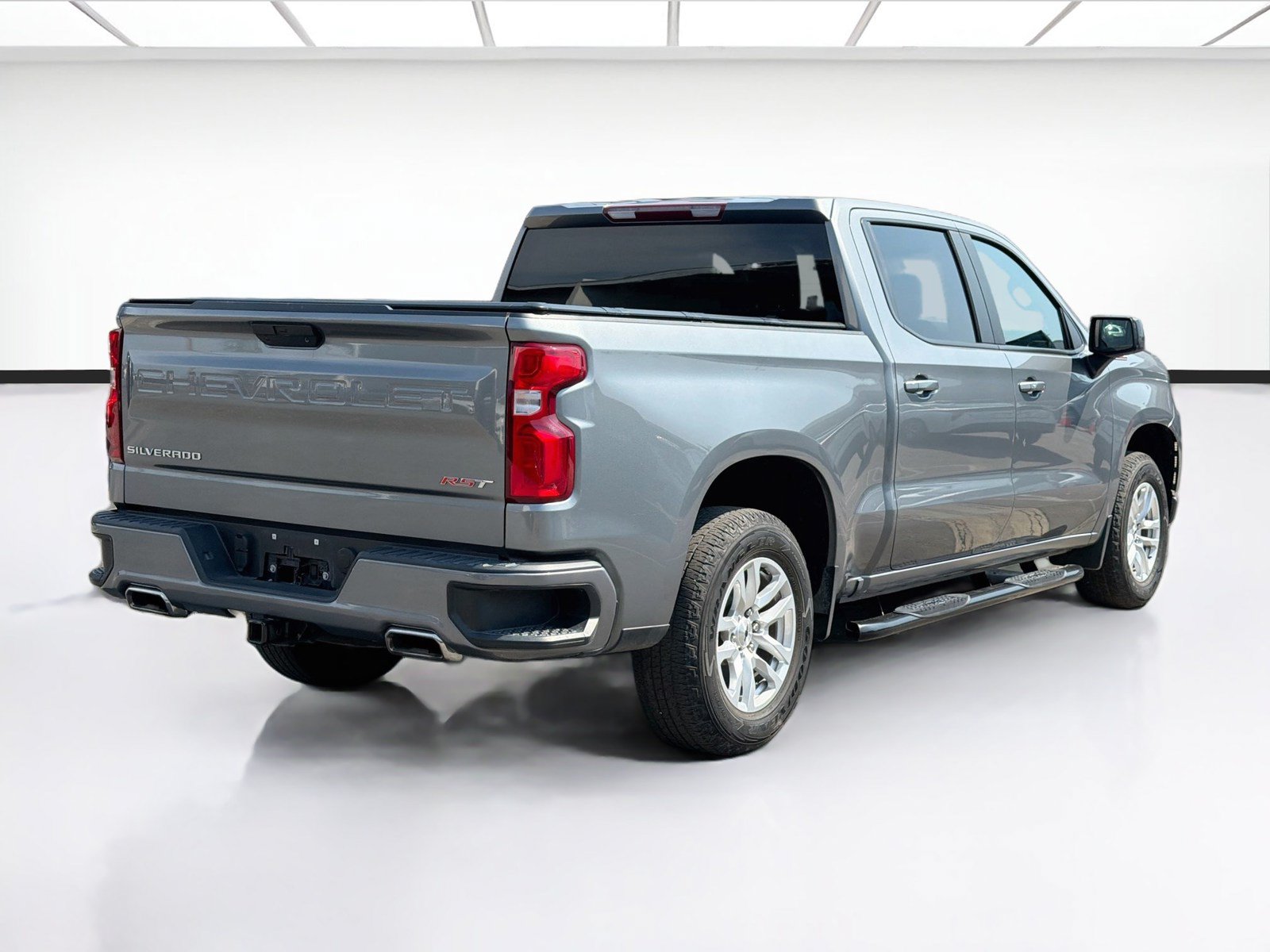 Used 2022 Chevrolet Silverado 1500 RST AWD/4WD image 4