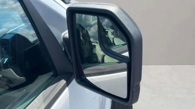 Used 2017 Ford F150 XL w/ Equipment Group 101A Mid RWD image 10