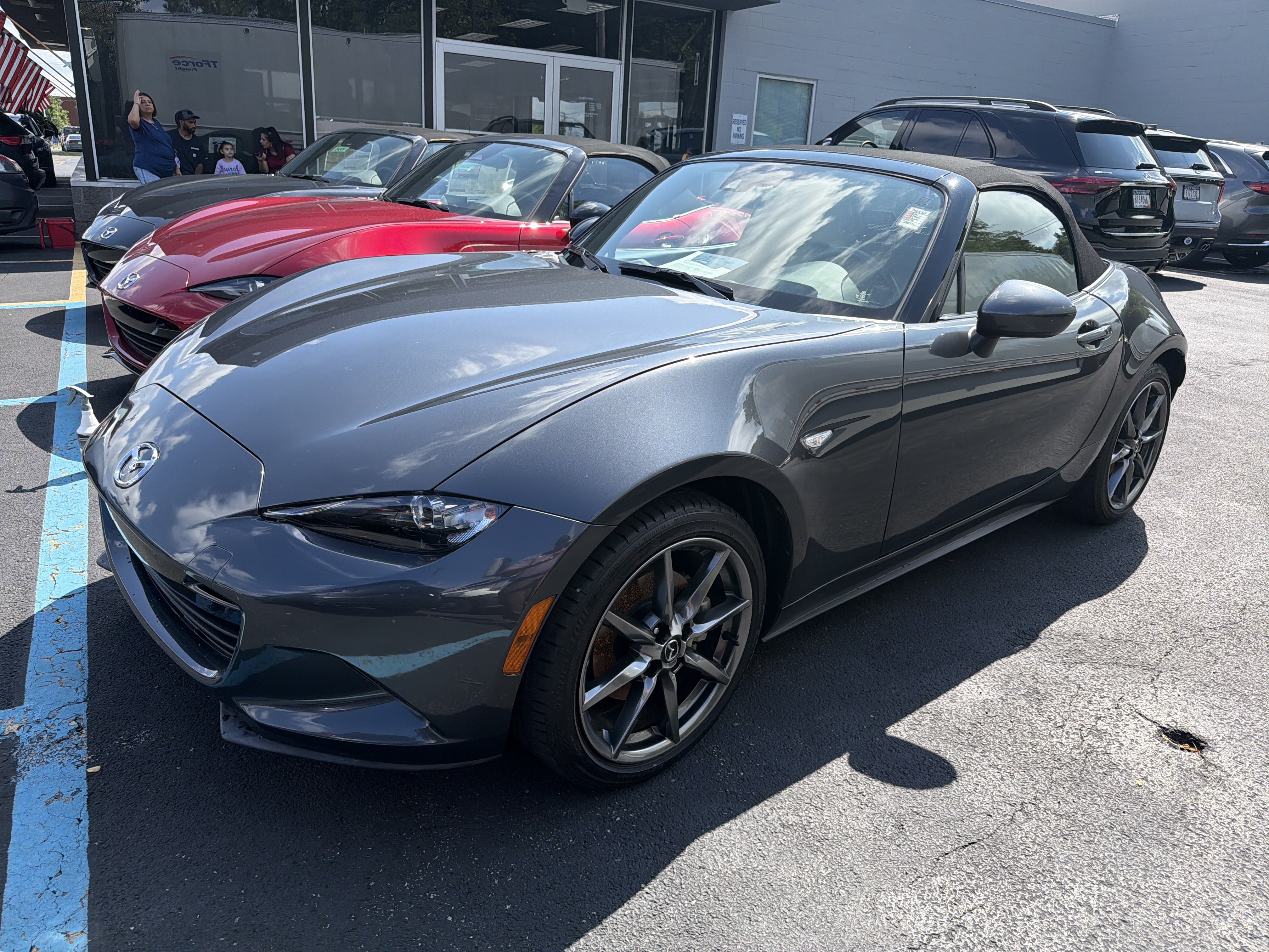 Used 2016 MAZDA MX-5 Miata Grand Touring RWD image 8