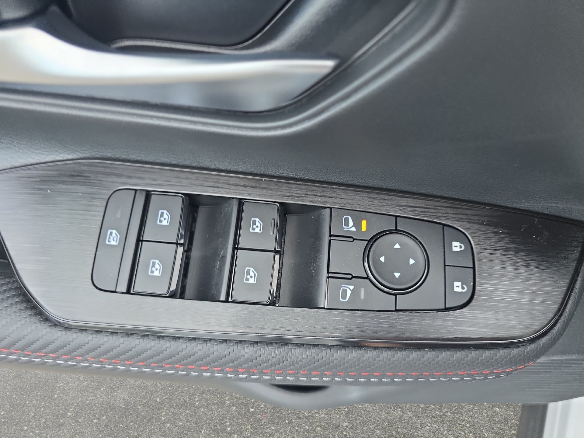 New 2027 Nissan Kicks SR w/ SR Premium Package AWD/4WD image 27