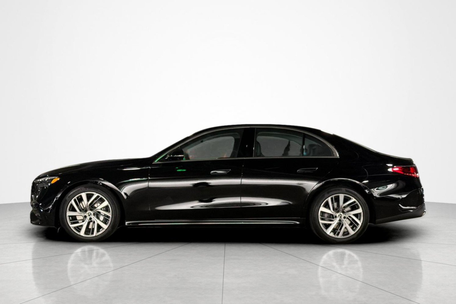 New 2027 Mercedes-Benz E 350 Sedan image 2