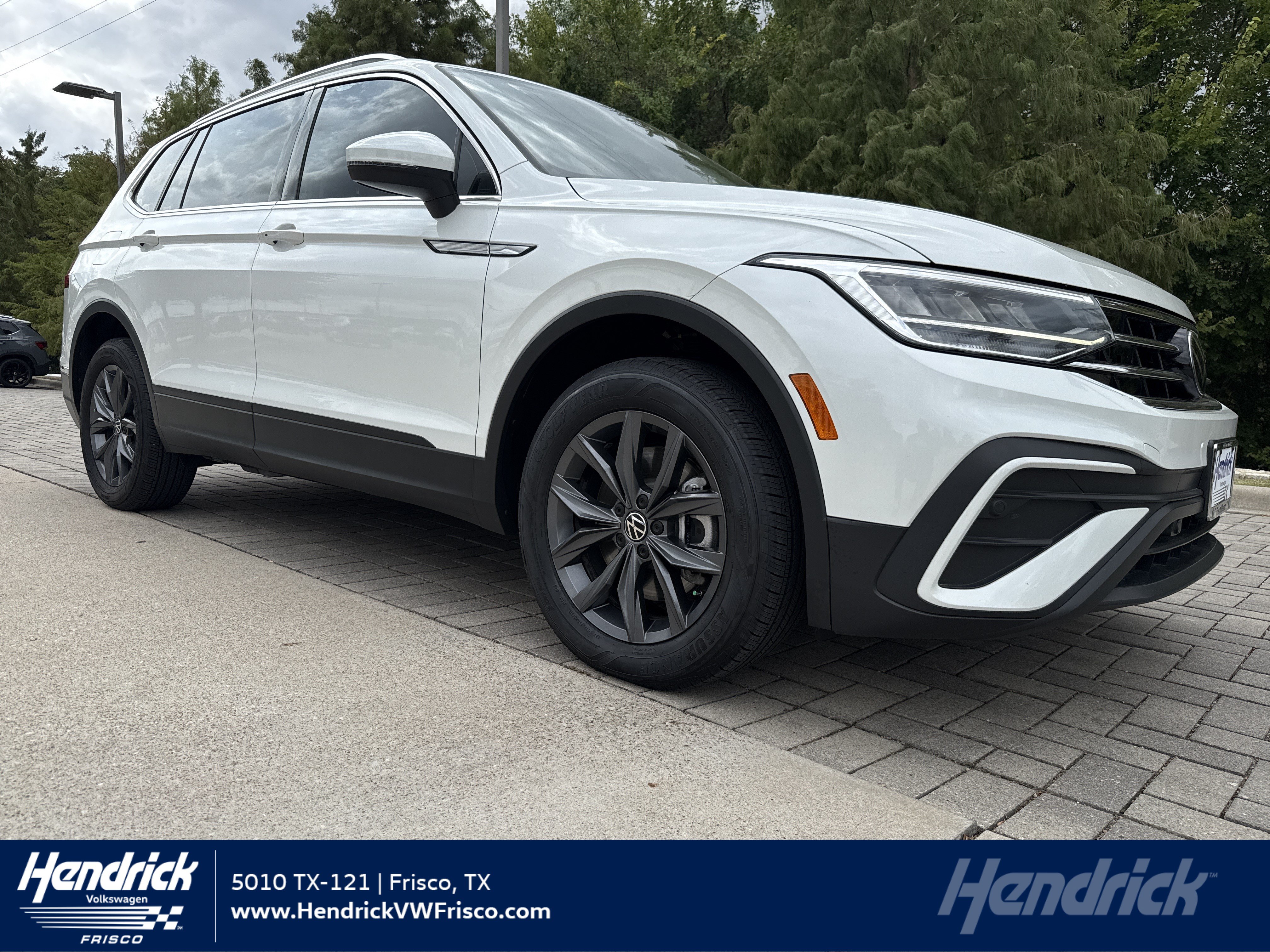 Certified 2023 Volkswagen Tiguan SE w/ Panoramic Sunroof Package