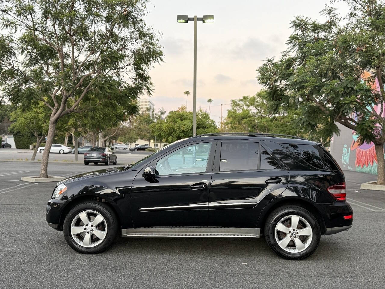Used 2009 Mercedes-Benz ML 350 4MATIC image 3