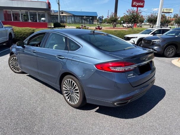 Used 2018 Ford Fusion Titanium FWD image 5