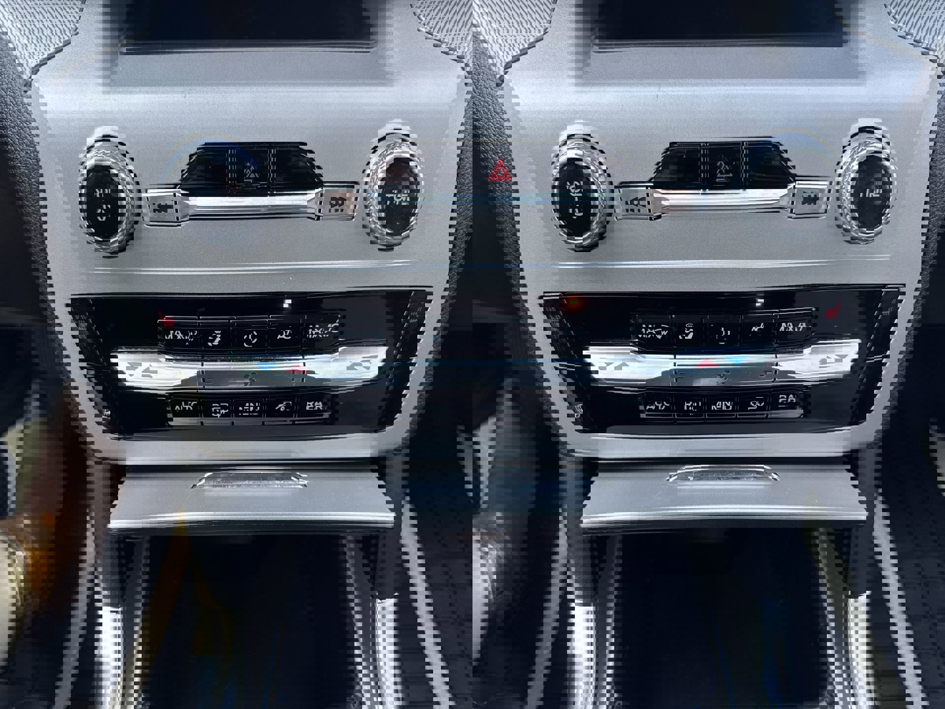 Used 2023 Ford Explorer XLT w/ Equipment Group 202A image 19