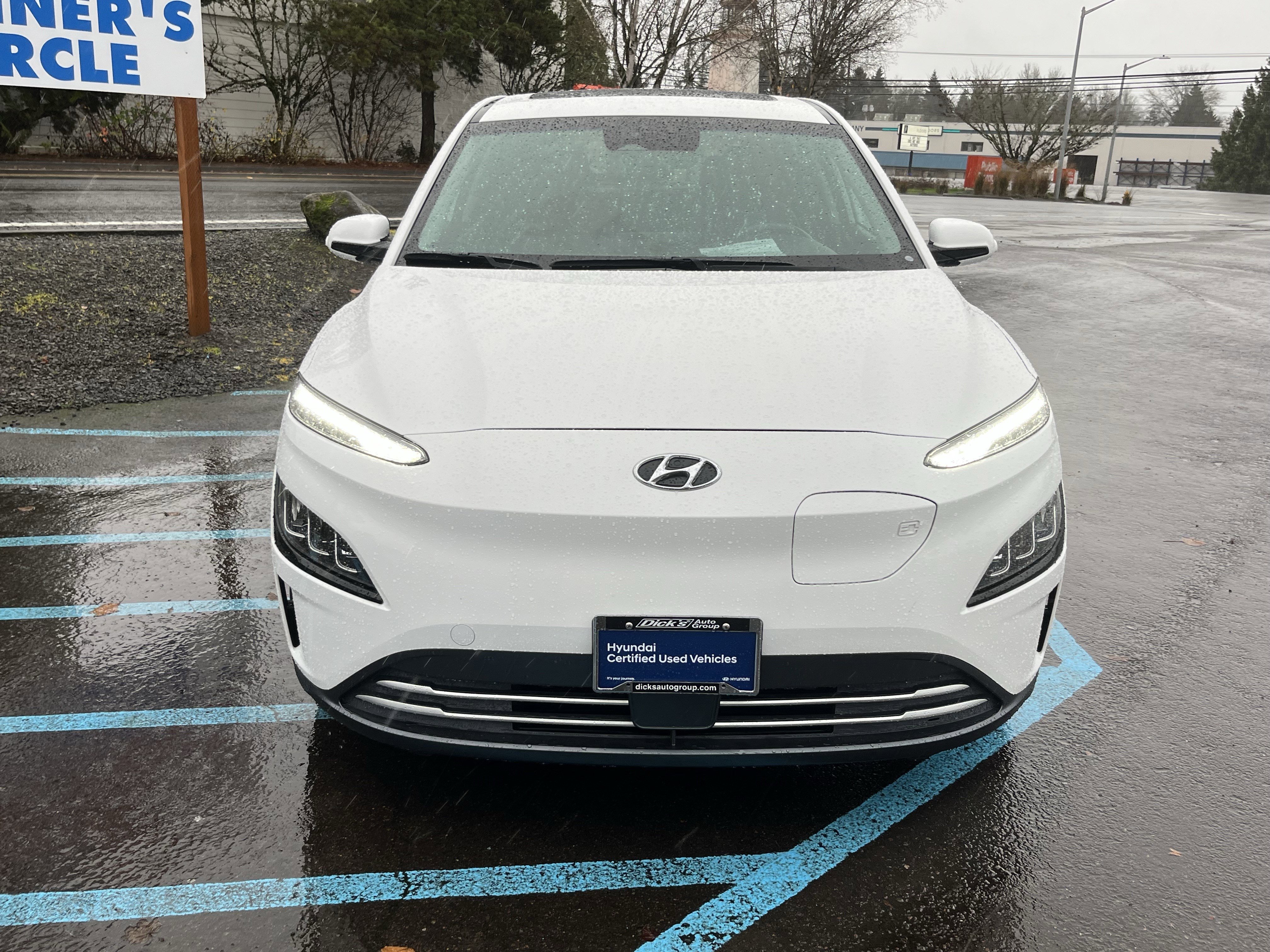 Certified 2022 Hyundai Kona Limited image 8