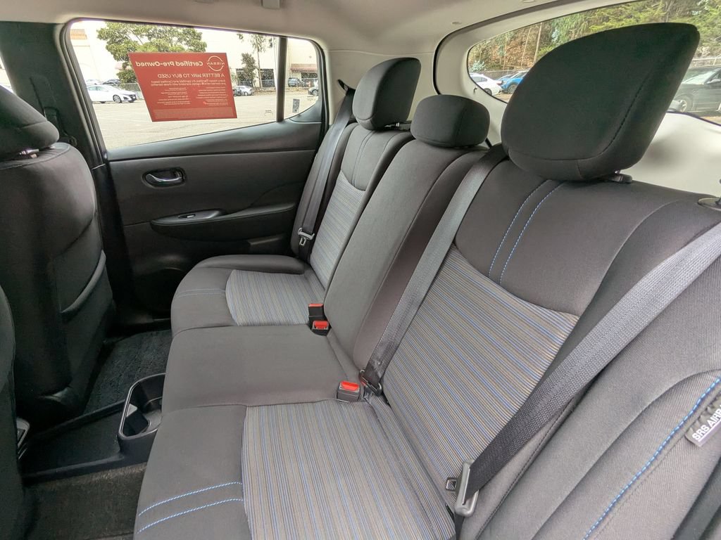 Used 2025 Nissan Leaf S FWD image 24