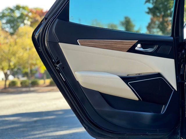 Used 2019 Kia Cadenza Premium image 17