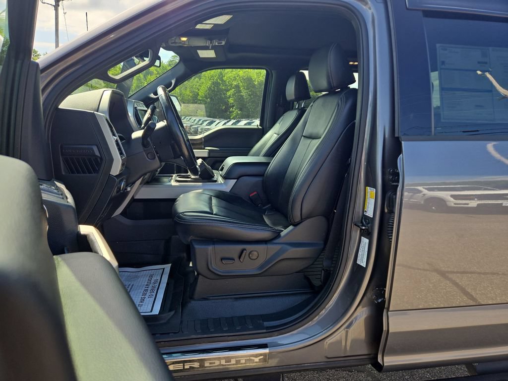 Certified 2022 Ford F250 Lariat w/ Black Appearance Package AWD/4WD image 6
