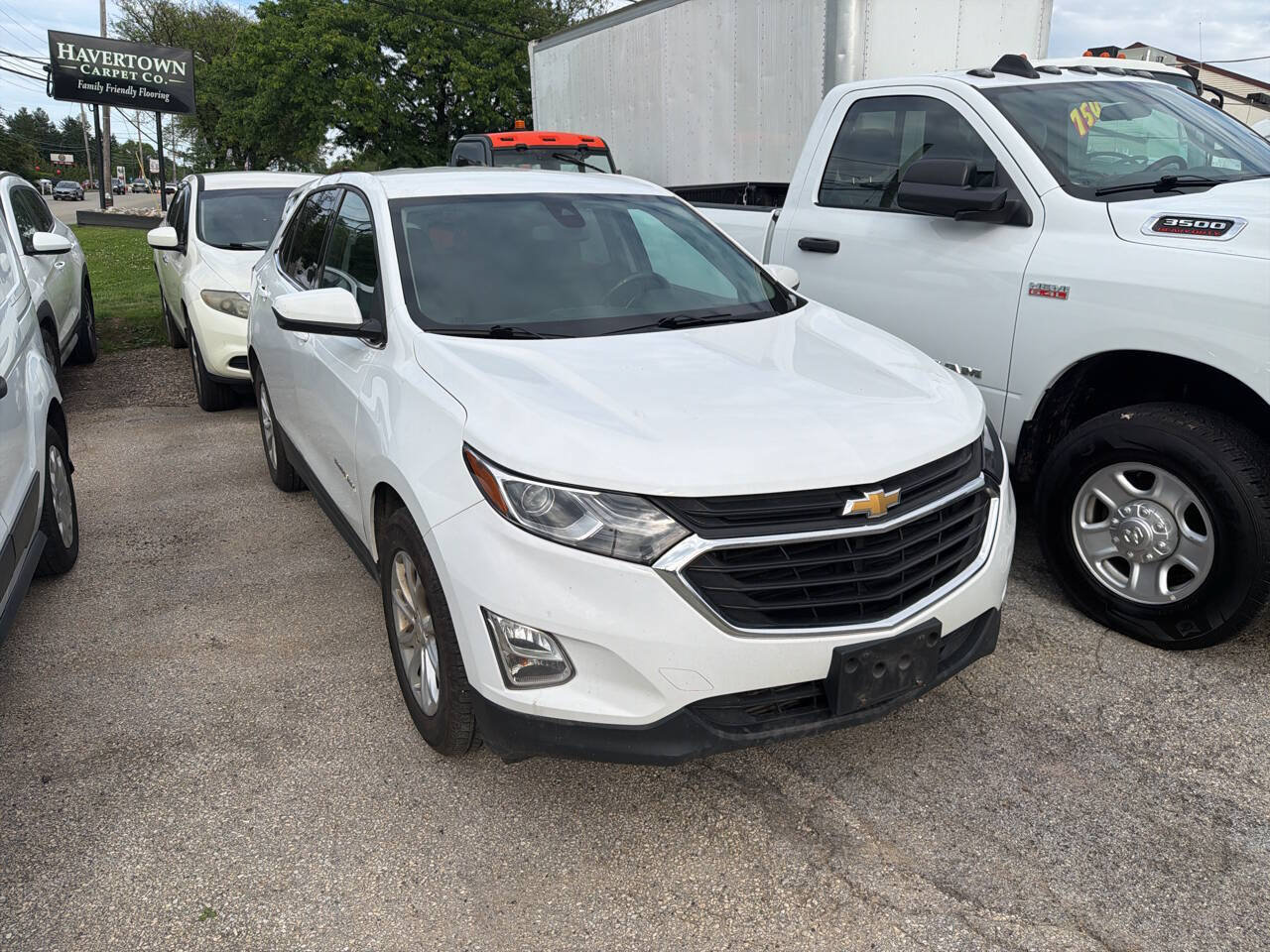 Used 2020 Chevrolet Equinox LT FWD image 2