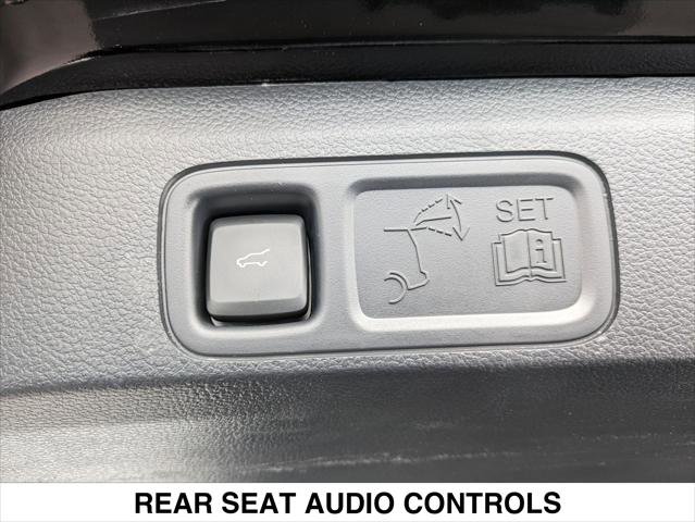 Used 2024 Lincoln Navigator Reserve AWD/4WD image 31