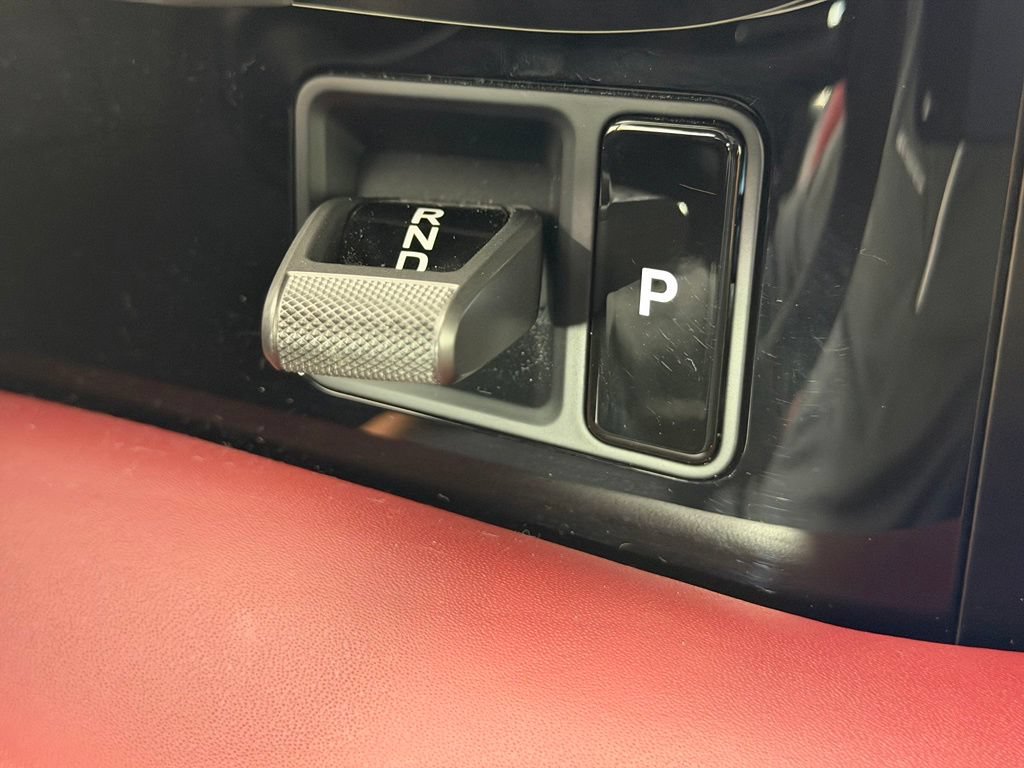 Certified 2025 Porsche Taycan AWD/4WD image 28
