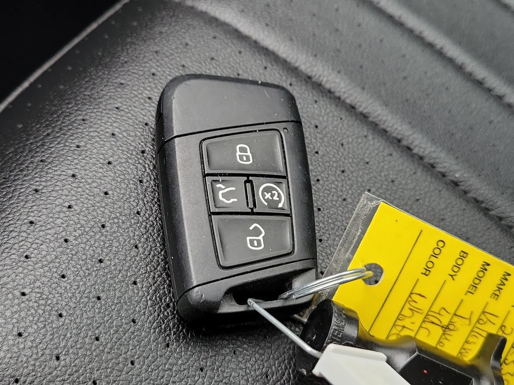 Used 2024 Volkswagen Tiguan SE FWD image 32