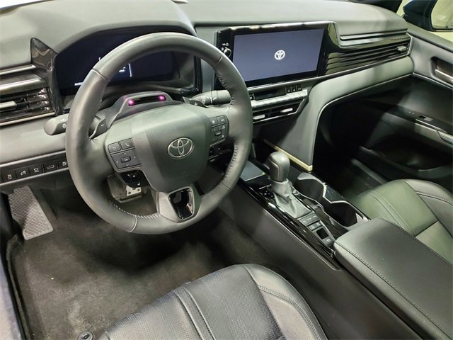 Used 2025 Toyota Camry XSE image 11