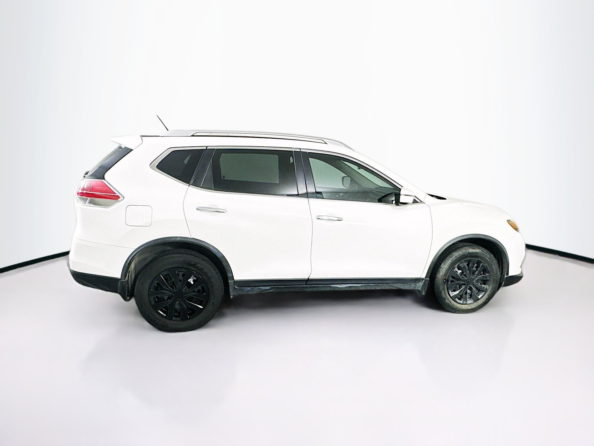 Used 2016 Nissan Rogue S w/ Appearance Package FWD image 10