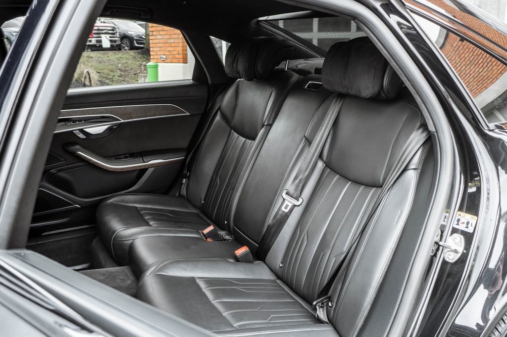 Used 2021 Audi A8 L 4.0T w/ Luxury Package image 34