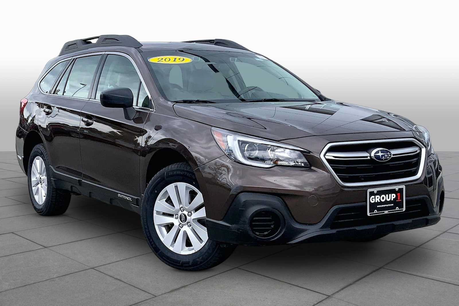Used 2019 Subaru Outback 2.5i AWD/4WD image 3
