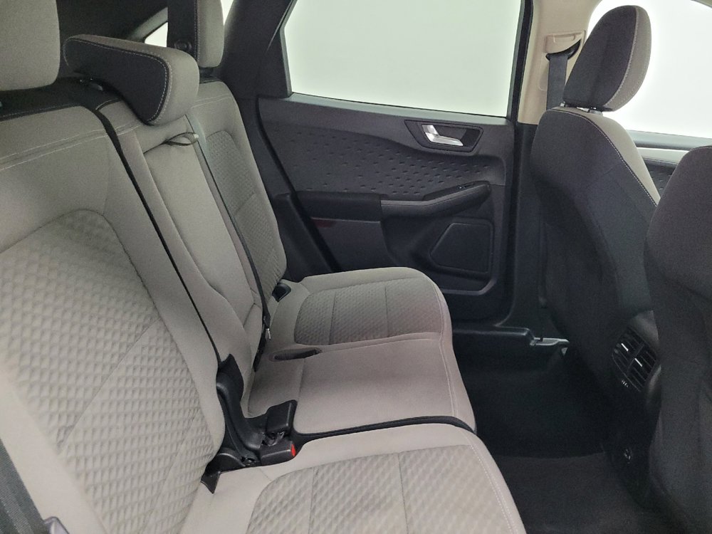 Used 2020 Ford Escape SE FWD image 19