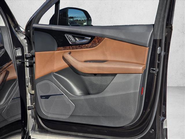 Used 2019 Audi Q7 3.0T Prestige w/ Prestige Package image 11