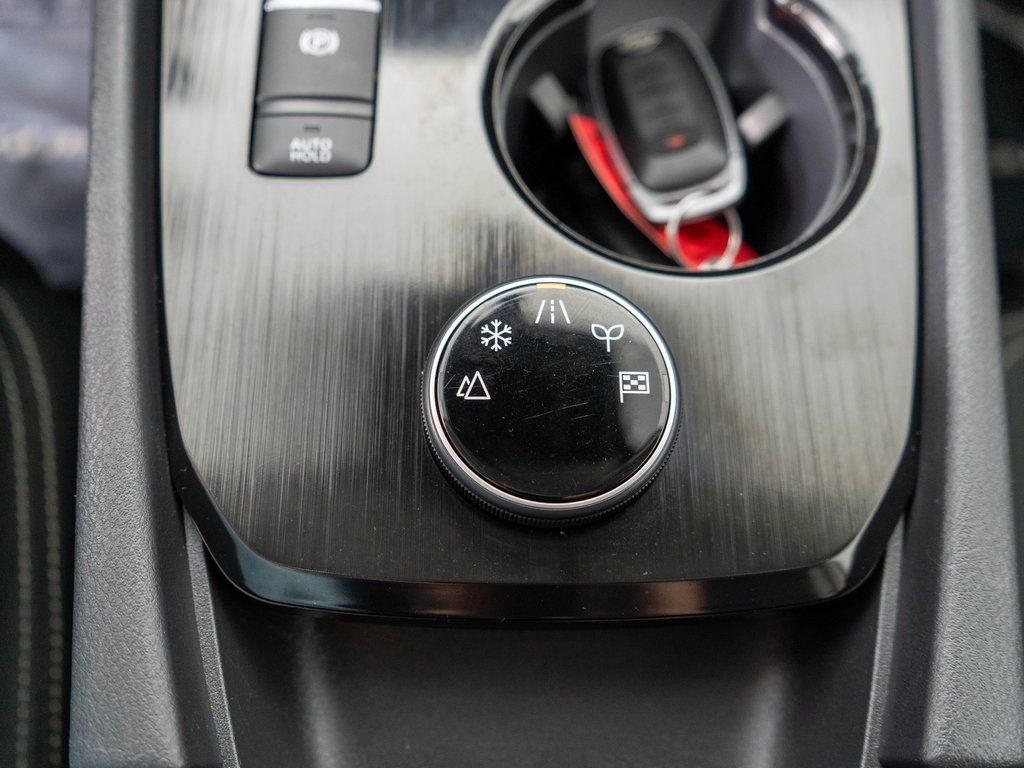 Used 2024 Nissan Rogue SV image 21