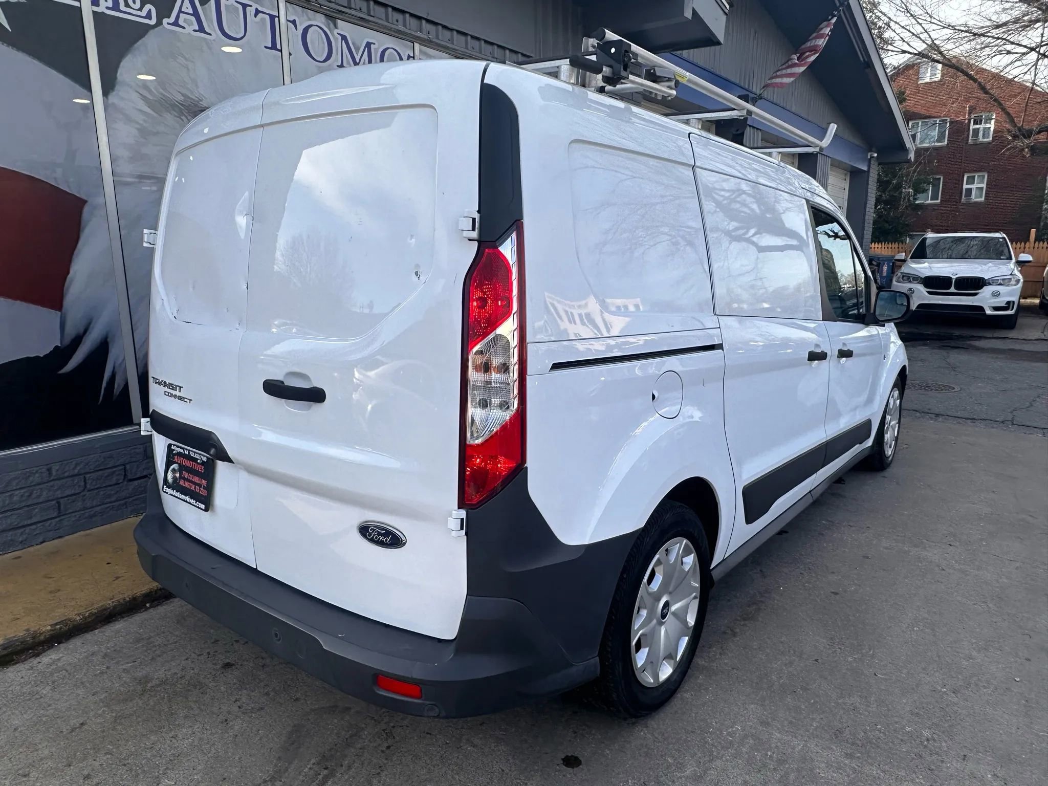 Used 2017 Ford Transit Connect XL image 3