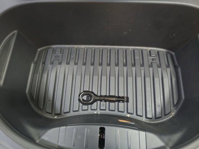 Used 2023 Tesla Model 3 Standard Range image 17