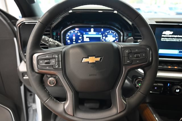 New 2026 Chevrolet Silverado 1500 High Country w/ High Country Premium Package AWD/4WD image 26