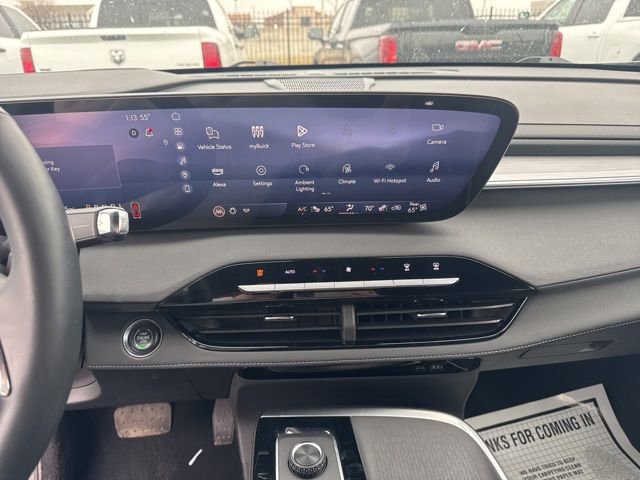 Used 2025 Buick Enclave Preferred image 11