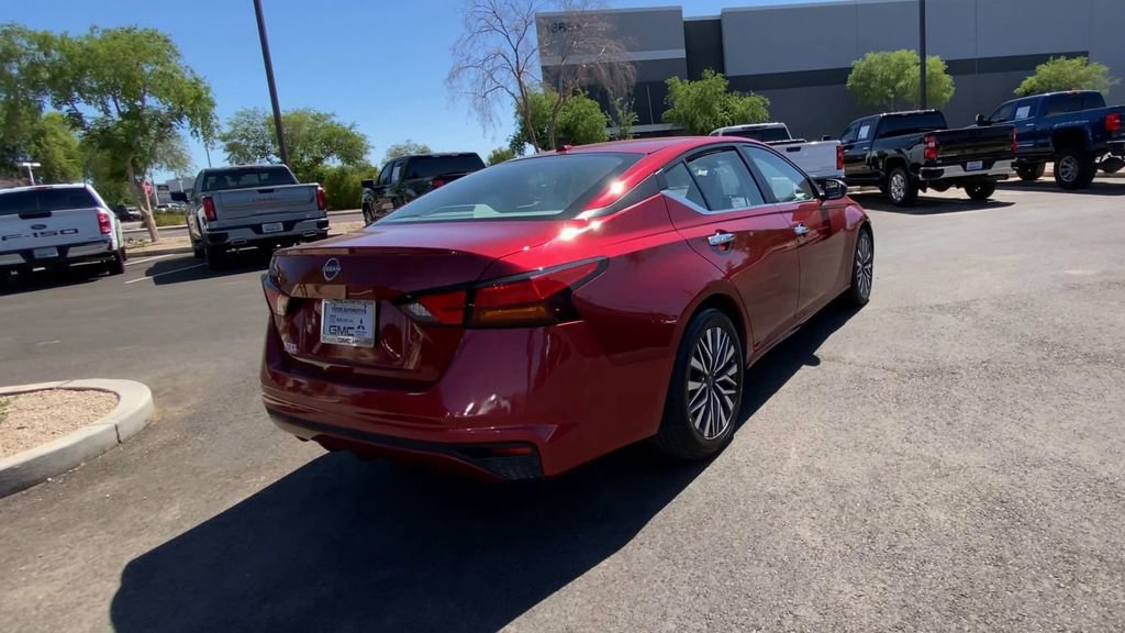 Used 2025 Nissan Altima 2.5 SV image 8