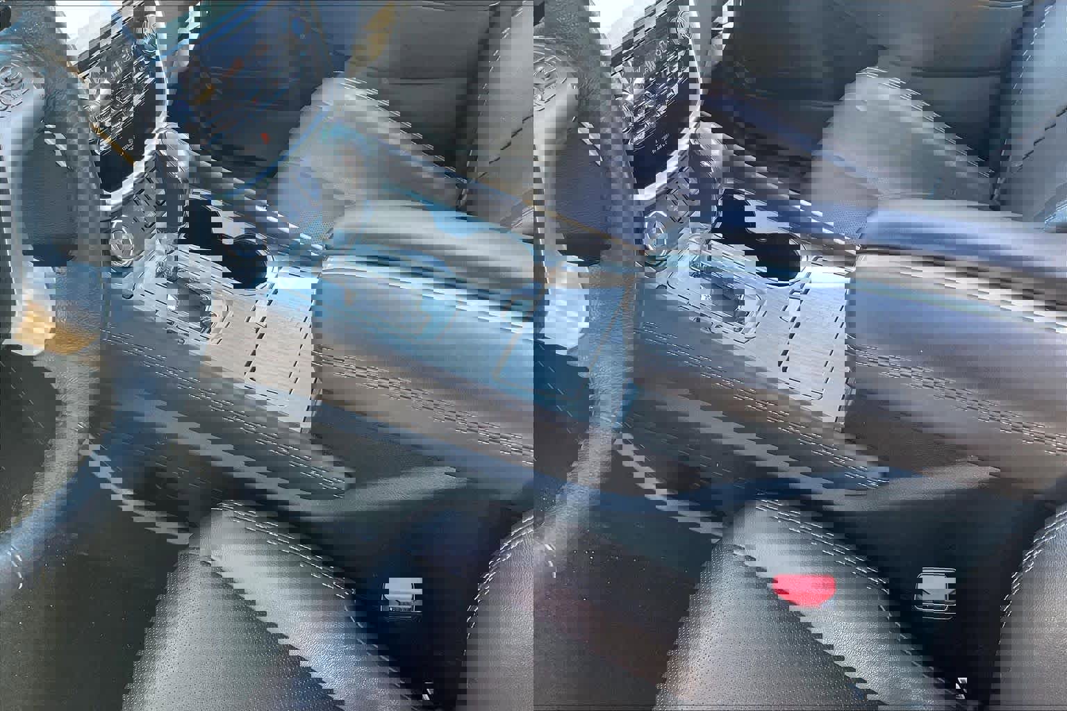 Used 2015 Nissan Murano SL w/ Cargo Package image 15