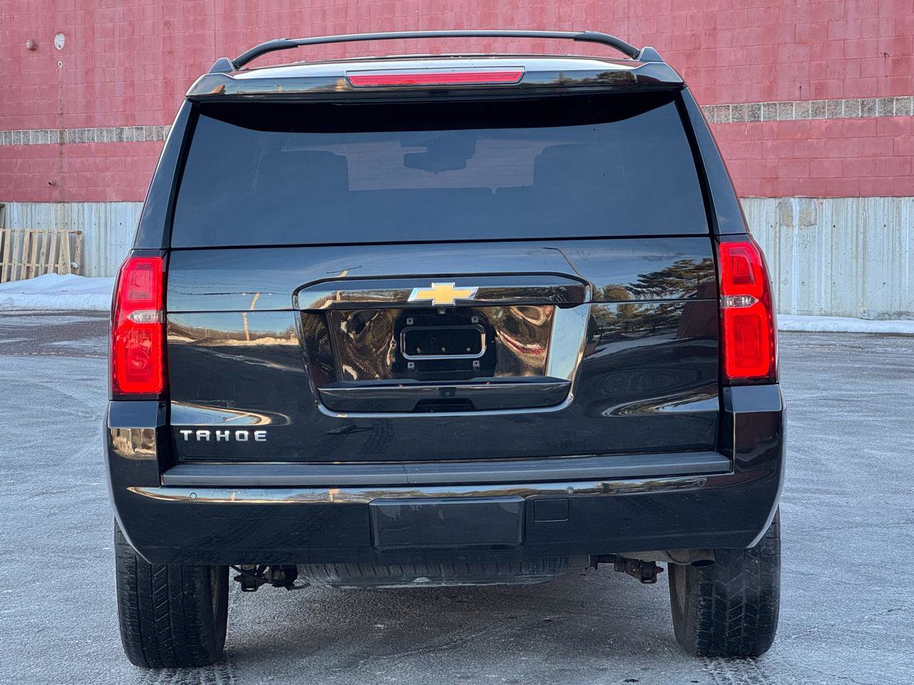 Used 2017 Chevrolet Tahoe LS w/ All-Season Package image 5