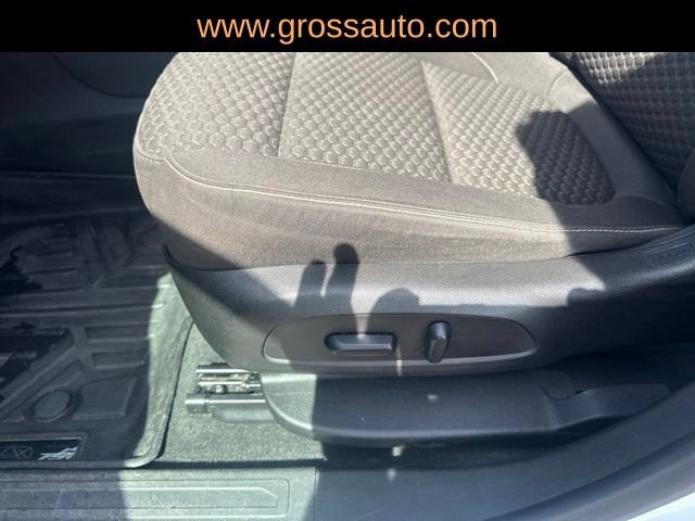 Used 2019 GMC Acadia SLE w/ GMC Pro Grade Package AWD/4WD image 17