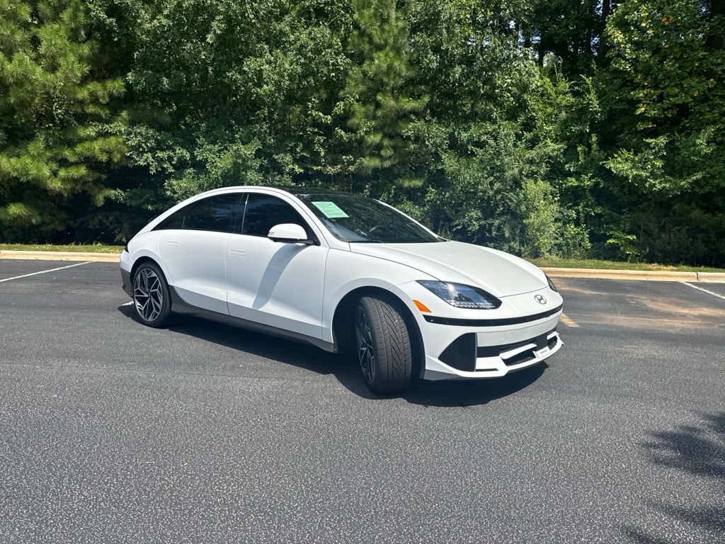 Used 2023 Hyundai Ioniq 6 Limited AWD/4WD image 3