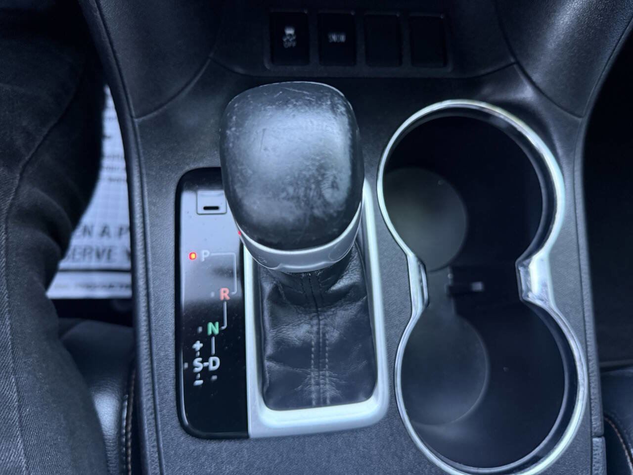 Used 2015 Toyota Highlander Plus FWD image 30